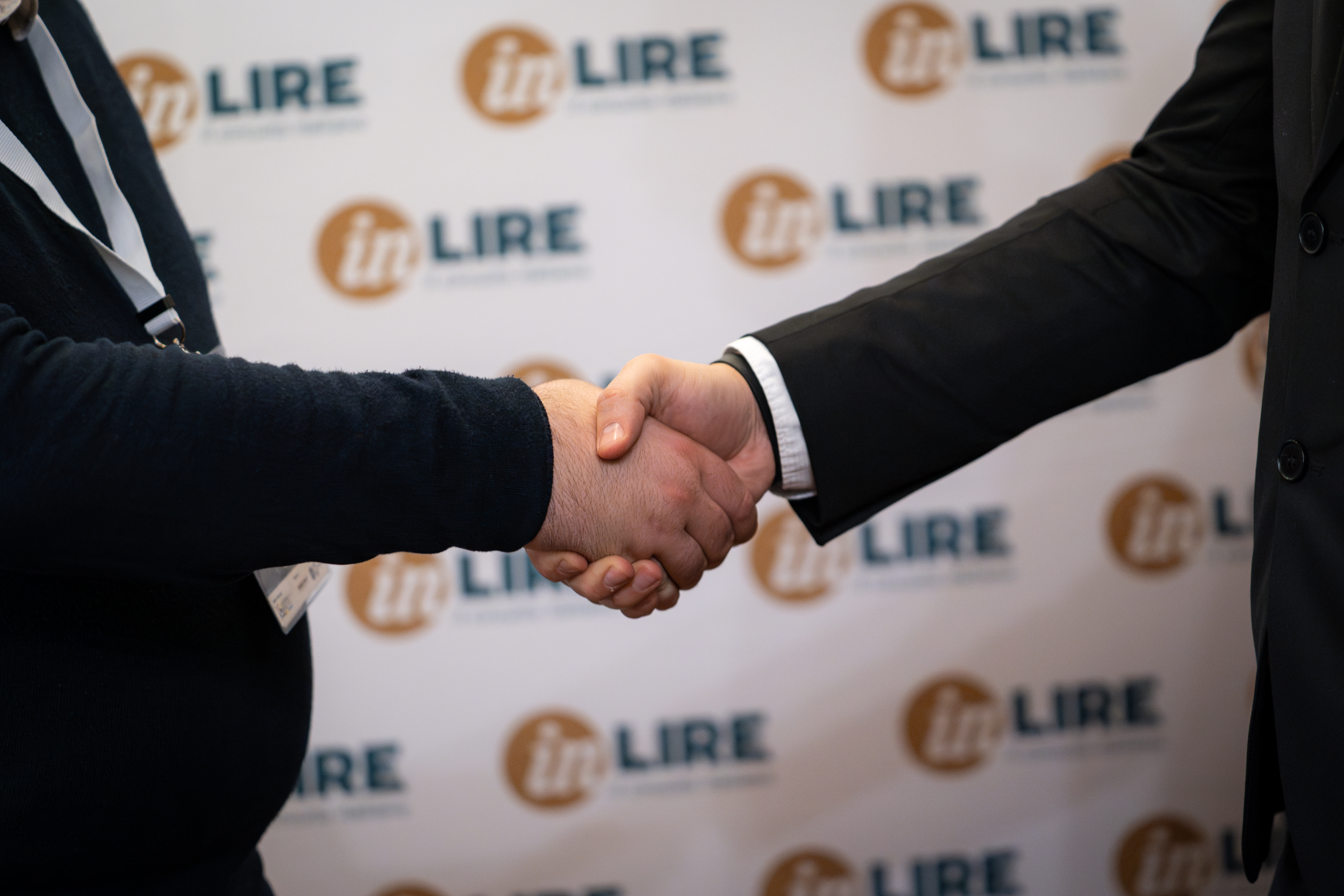 Aperi Business